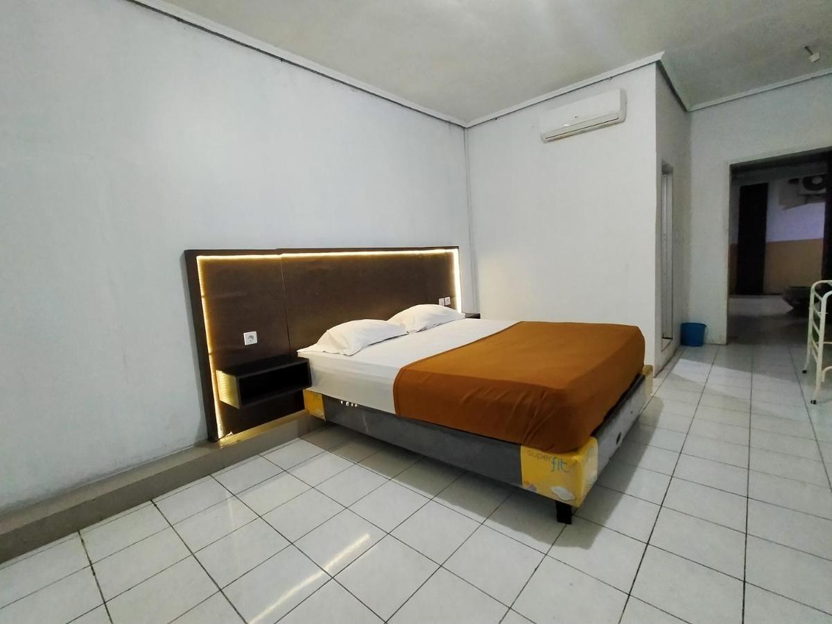 Hotel Nirwana Ternate Redpartner Екстериор снимка