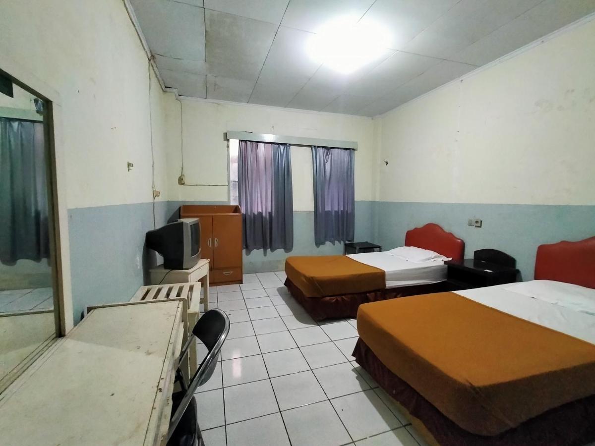 Hotel Nirwana Ternate Redpartner Екстериор снимка