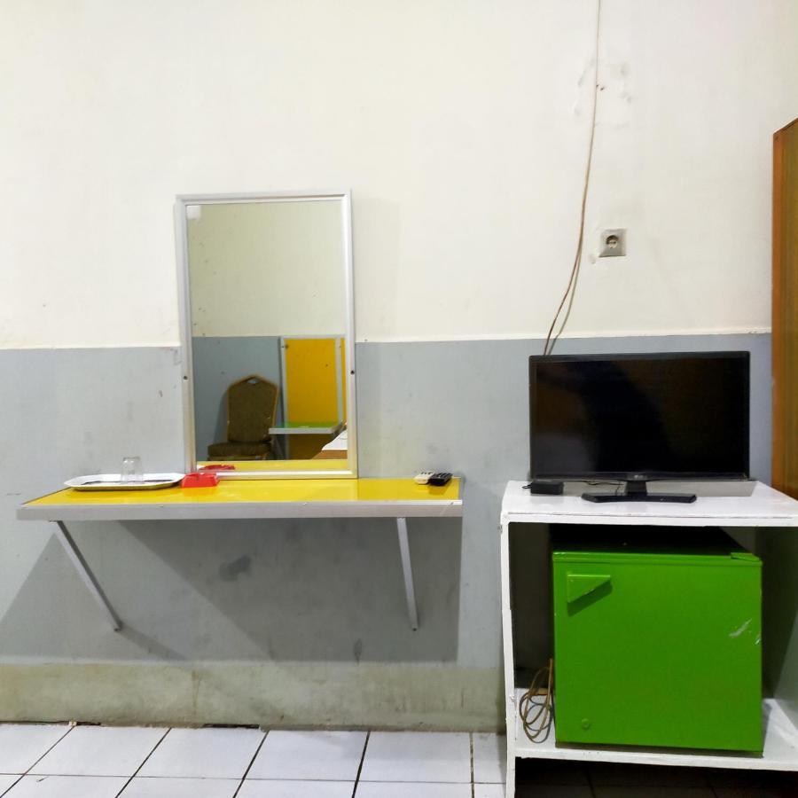 Hotel Nirwana Ternate Redpartner Екстериор снимка