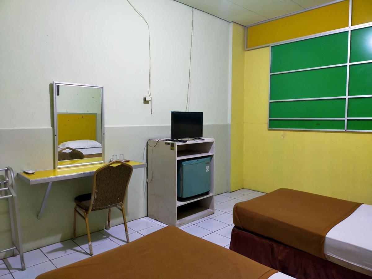 Hotel Nirwana Ternate Redpartner Екстериор снимка